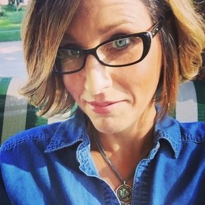 Meet your Posher, Marci